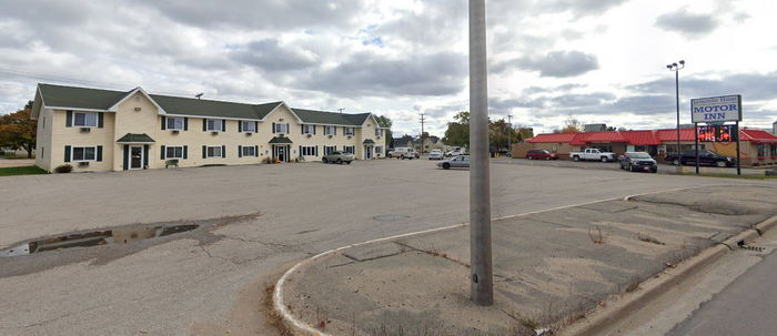 Manor Motel - 2019 Street View Of Lincoln Host Motor Inn